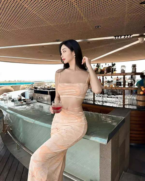 Bà dì 91 tuổi, cậu bé đang chờ tôi